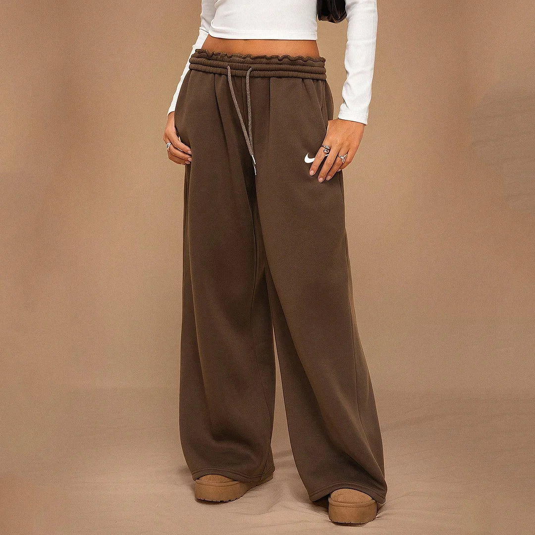 NK™ - Essential High-Waist Lounge Pants
